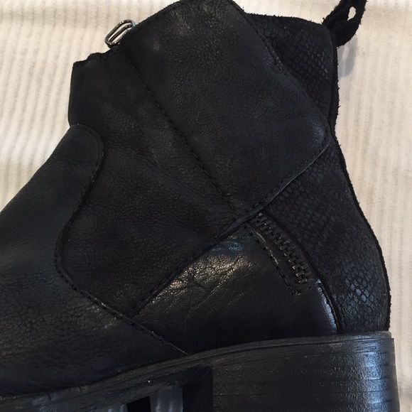 MJUS boots - Picture 3 of 8